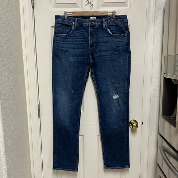 Hudson Distressed Blue Jeans in Excellent Used Condition. - Picture 2 of 9